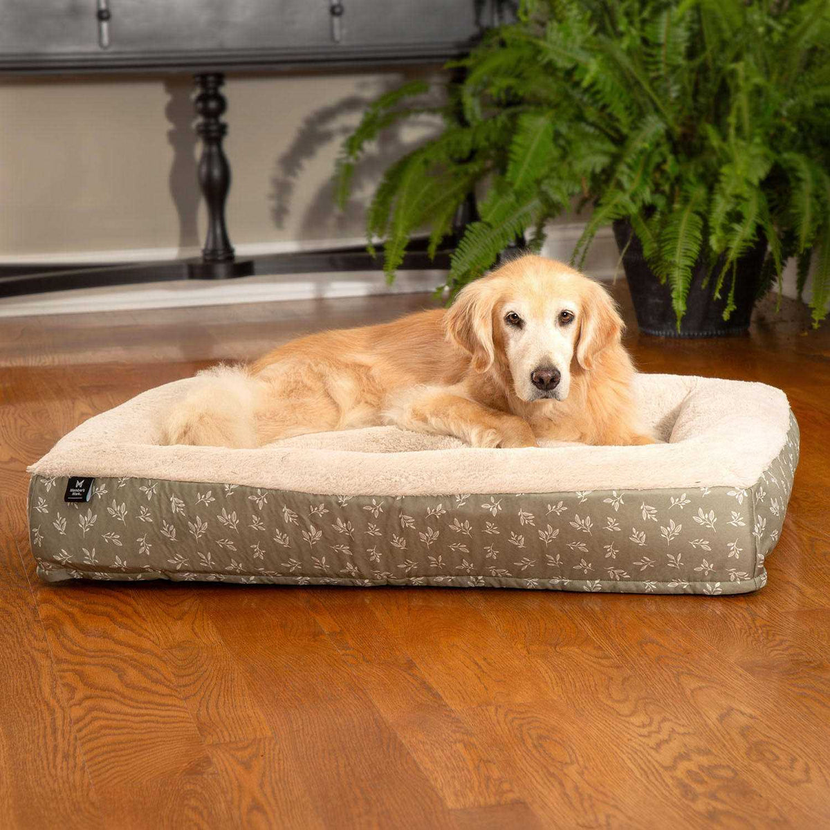 Bolster Sleeper Pet Bed F974