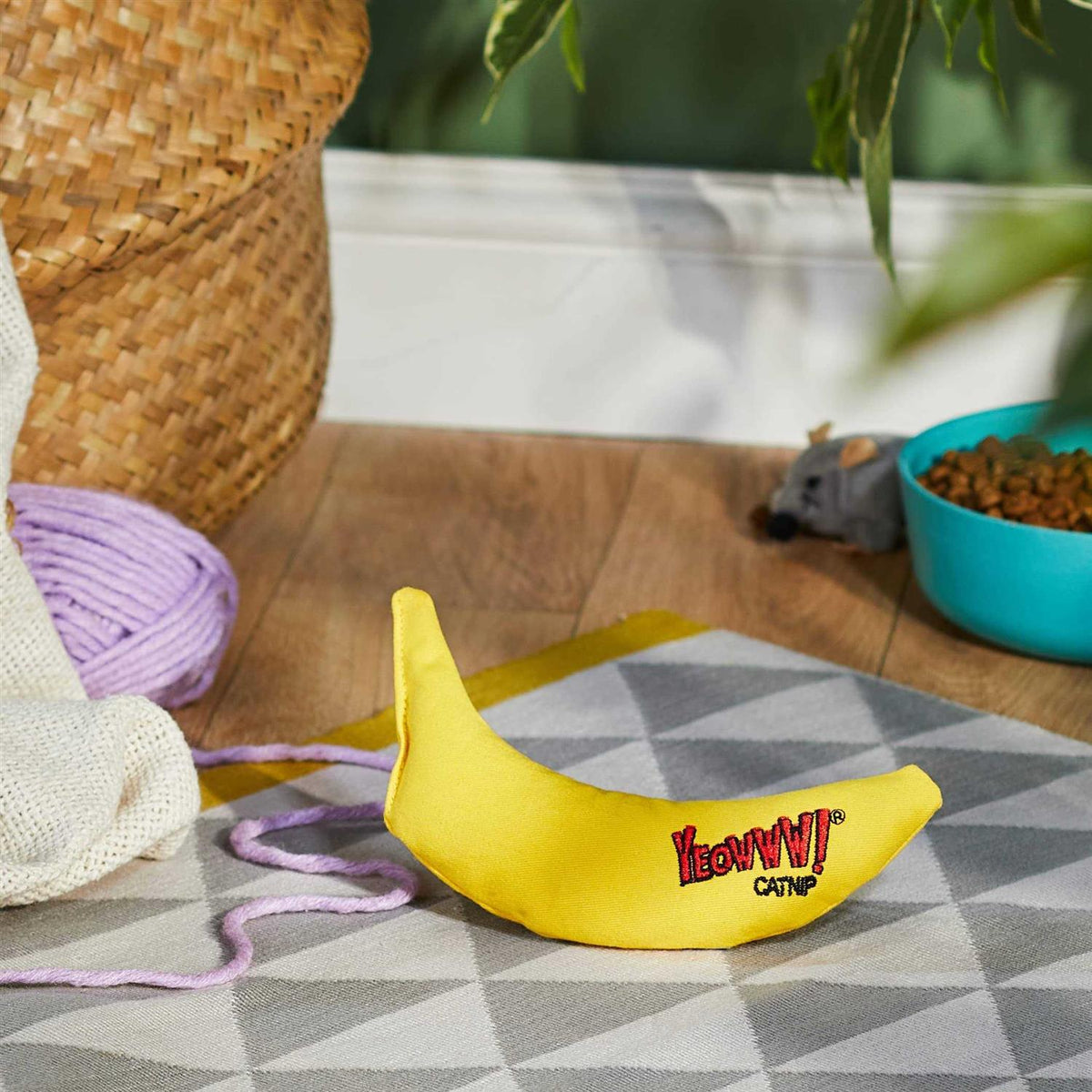 Banana Catnip Toy B7726